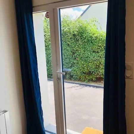 Maisonnette Avec Terrasse *