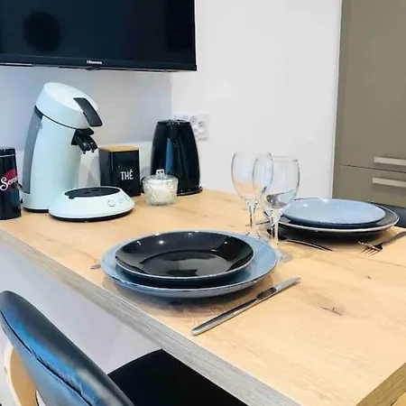 Maisonnette Avec Terrasse Apartament