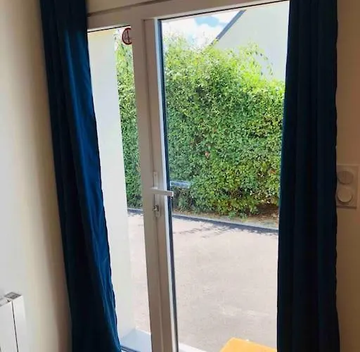 Maisonnette Avec Terrasse *